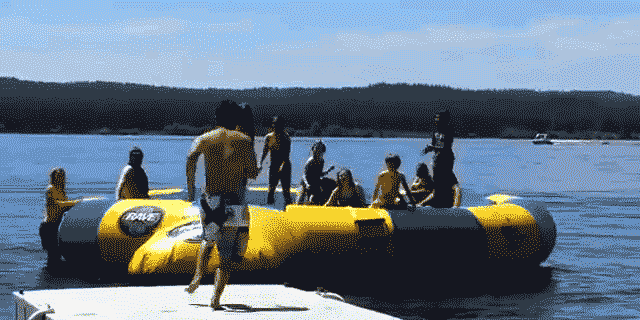 WaterTrampolineFun_640x320px